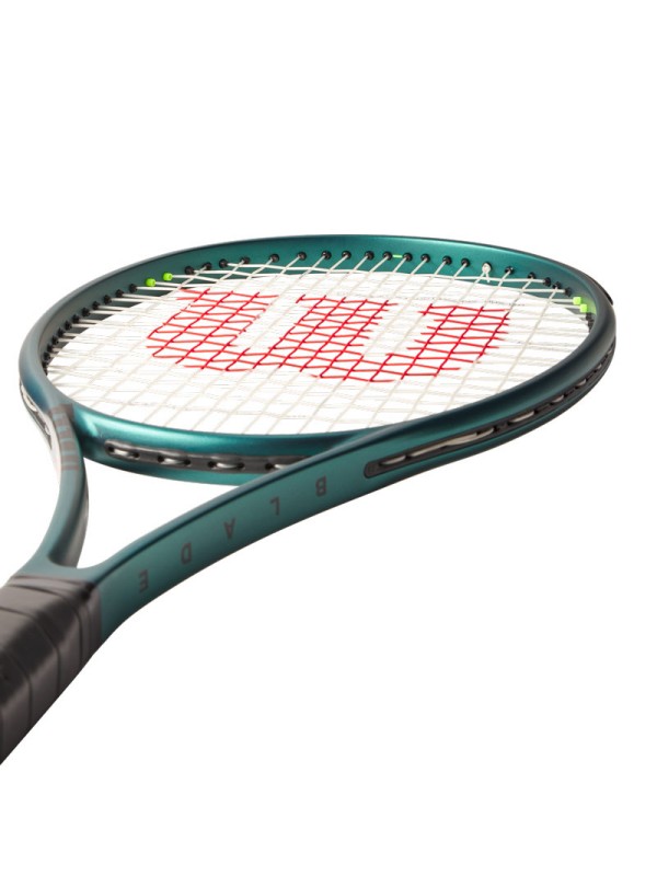 Testni tenis lopar Wilson Blade 98 16x19 v9.0 - na voljo 10.4.2024